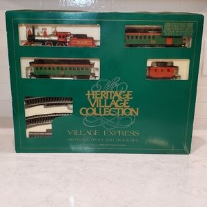 Dept 56 Heritage Village Collection - Village Express HO Scale Train & Track Set